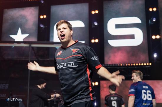 的首三秒与 的首三秒与